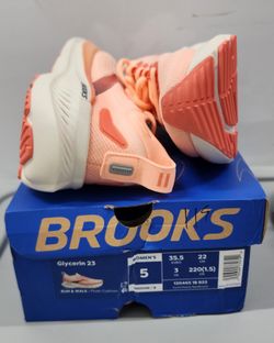 Brooks Glycerin 23 Women’s Low Top Running Sneaker Pink/White Mesh Lace-Up