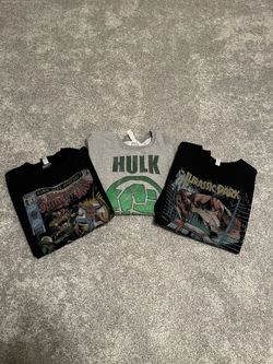 Hot Topics Crewnecks