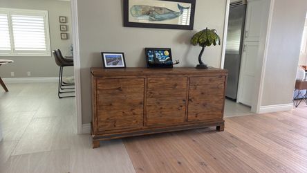 Free sideboard/credenza