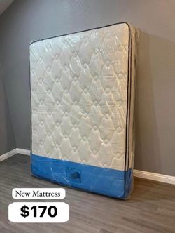 Queen size Pillow top mattress