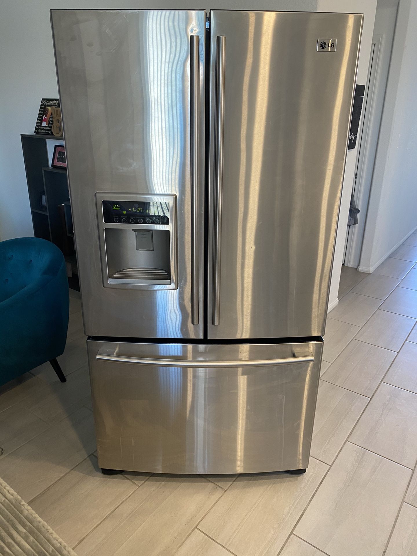 LG Stainless steel Refrigerator for Sale in North Las Vegas, NV OfferUp