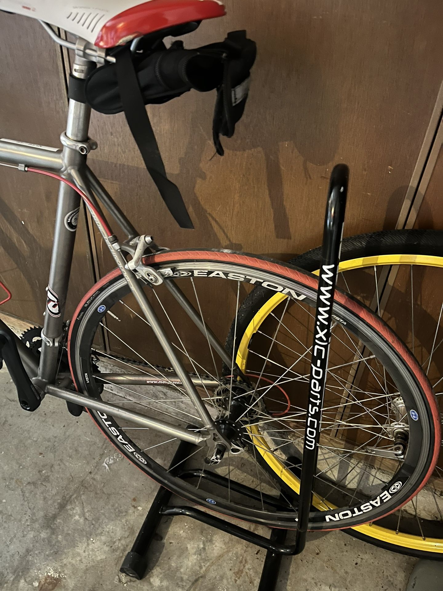 Mongoose Pro Easton Road Bike