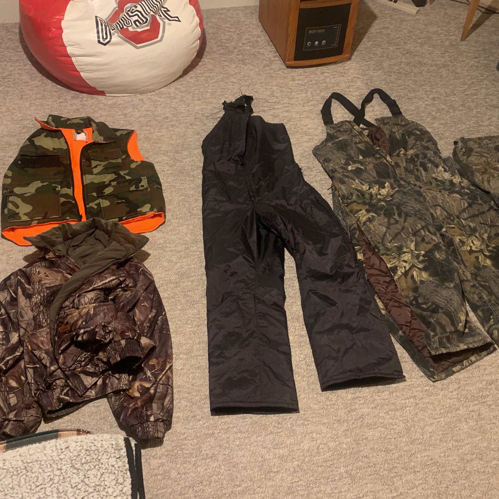 Camouflage hunting clothes