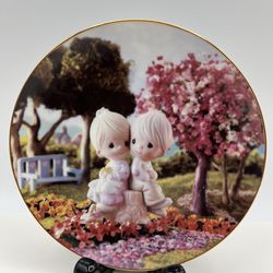 Precious Moments Classics Plate Collection “Love One Another”