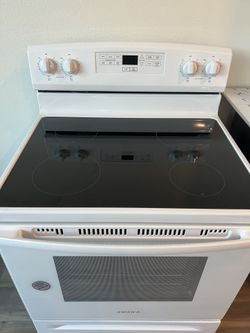 Amana Electric Stove 
