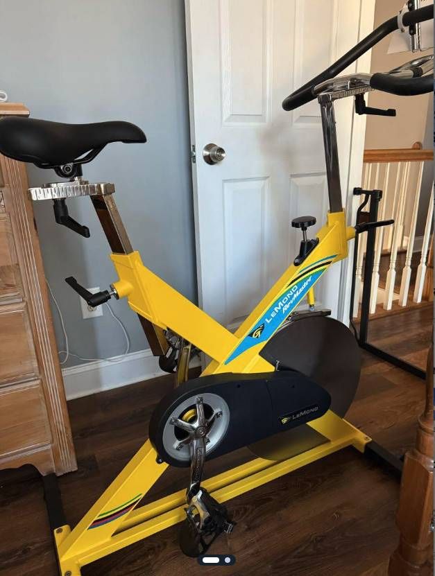 LeMond RevMaster Pro Indoor Cycling Bike – Like New! 🚴♂️