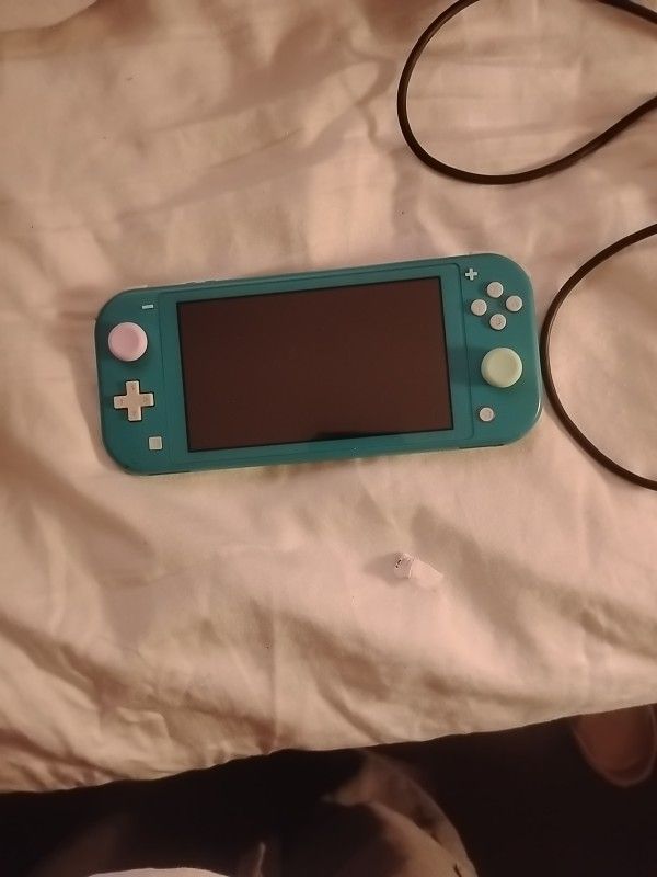 Nintendo Switch Lite (Turquoise Used)