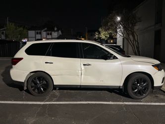 2018 Nissan Pathfinder