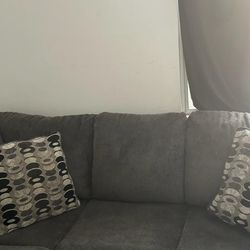 3 piece sectional (couch)