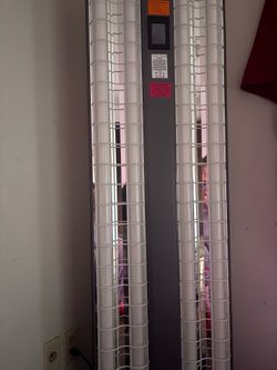 Daavlin Series 7 UV Light 500$OBO