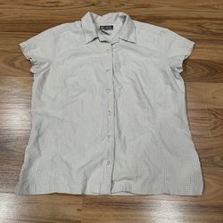 Columbia Women’s button-up shirt Size XL