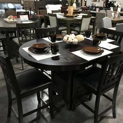 Hartwell Brown Counter Height Set (Dining table and Chairs