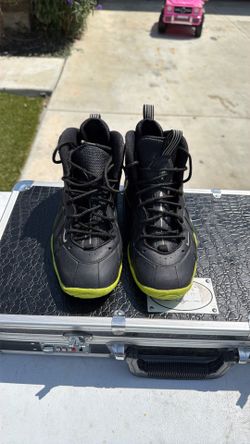 Nike size 6 youth