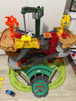 Thomas and friends trains and cranes tower