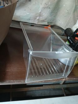Crisper drawer for kenmore/ frigidar