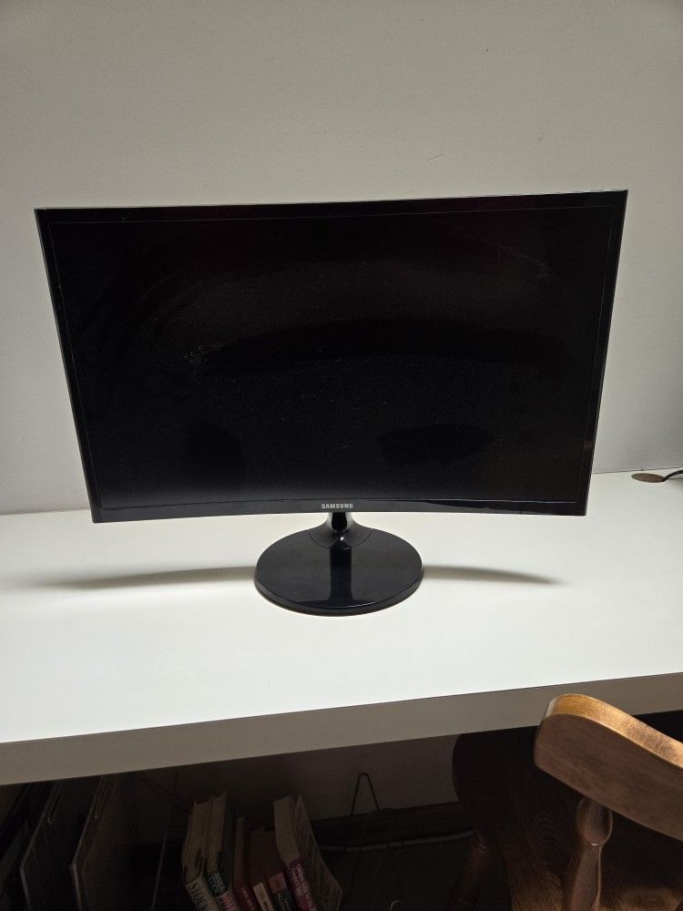 Brand New Samsung 23-inch Curved Monitor - Never Used