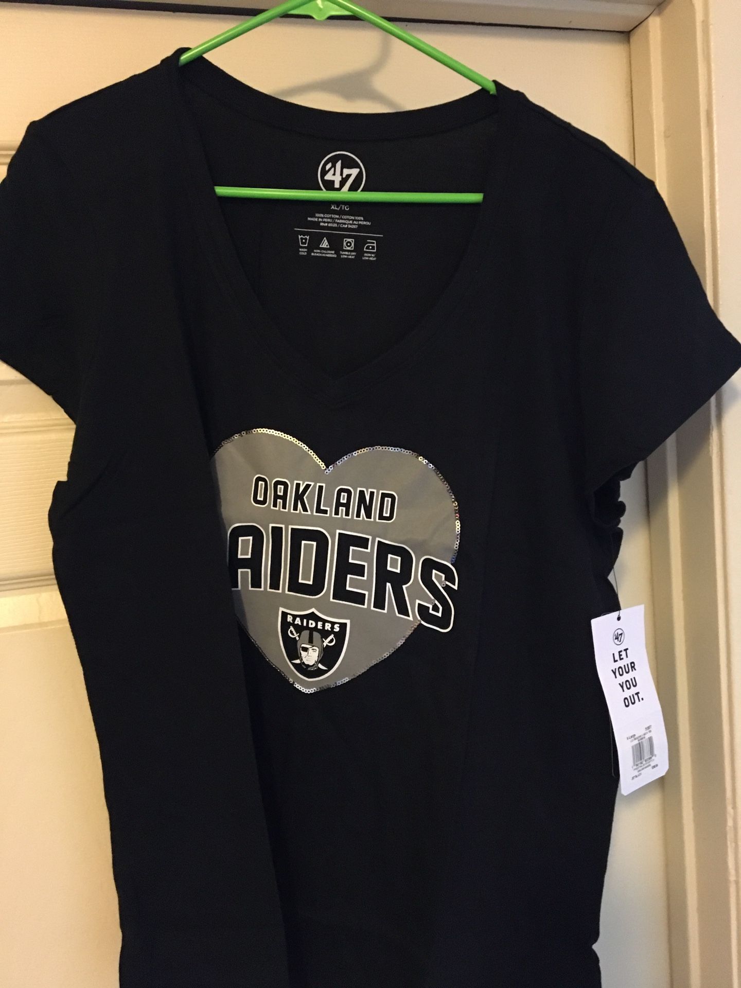Raiders womens shirt(Large)
