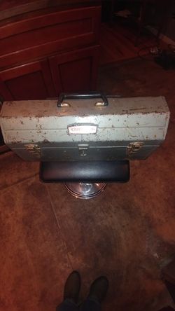 Craftsman tool box