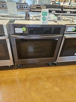 Samsung 30 inch wide black stainless steel single wall oven