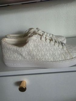 Michael kors mujer 8.5 blanco marca de agua logo