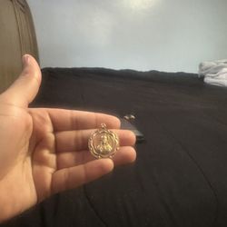 Gold Pendent 