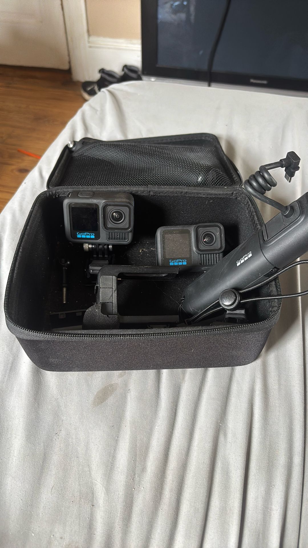 2 Gen 13 Go Pros 