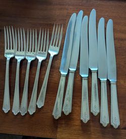 Vintage Silverware Set 1923 by Holmes & Edwards "Century" Pattern