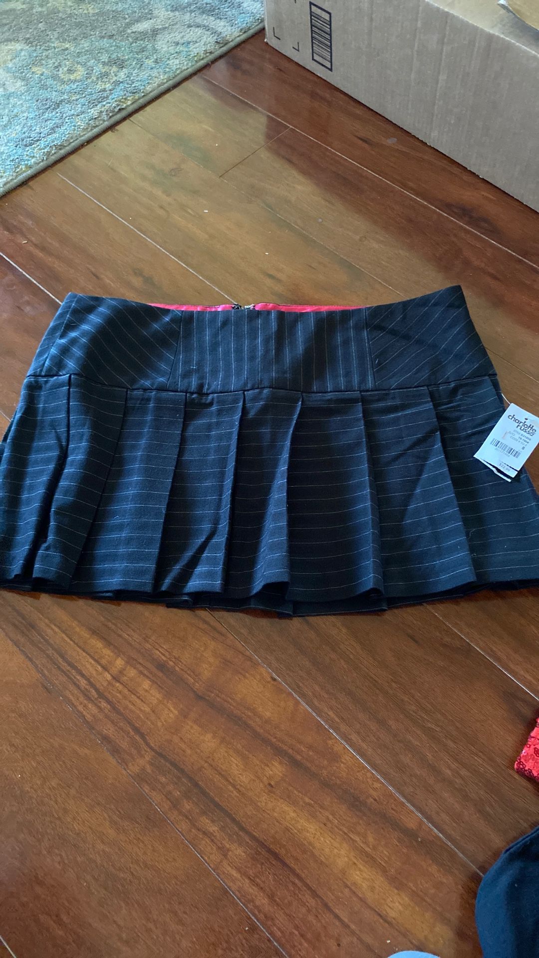 New Skirt Size 8