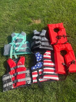 Lot of 6 Life Jackets PFDs Mixed Sizes