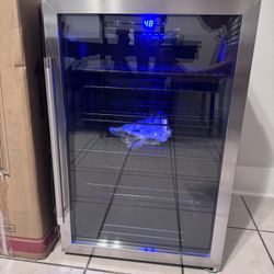 Beverage Cooler Fridge 🧊🧊🍷🍷