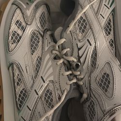 Bottega Veneta Orbit Silver White