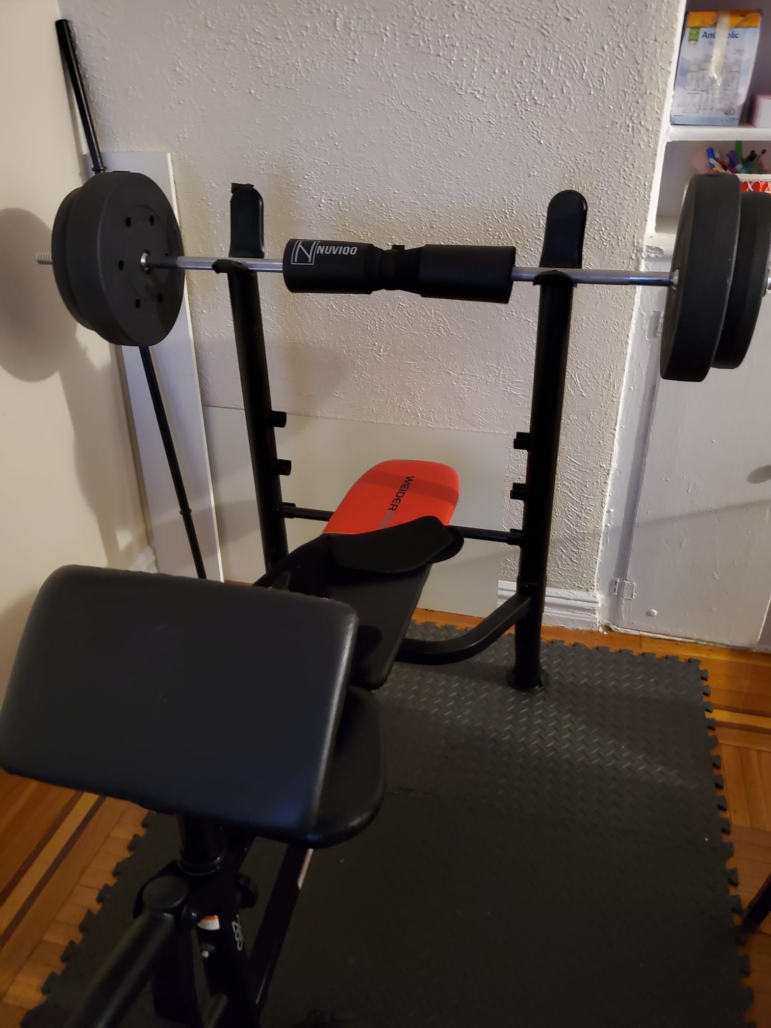 Weight Lifting Machines 