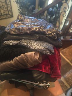 13 Pairs of Juniors / Womens Leggings
