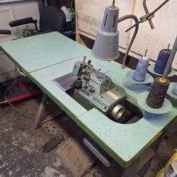 Maquina de coser industrial OVERLOCK