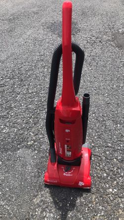 Dirt Devil vacuum works great like new