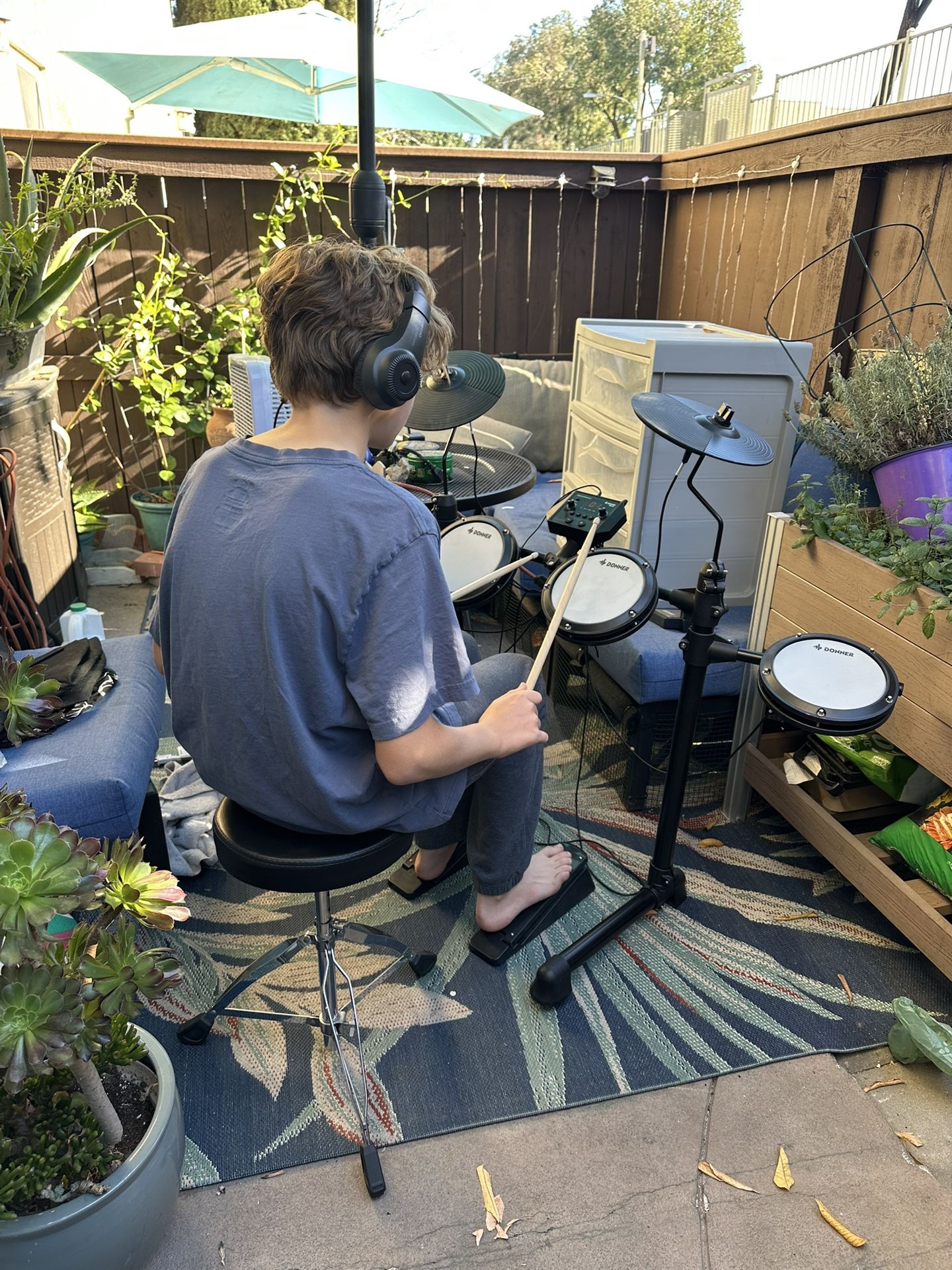 Donner DED-80 Electronic Drum Set with 4 Quiet Mesh Pads, 180+ Sounds, 2 Pedals, Throne, Headphones, Sticks
