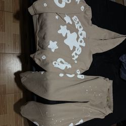 Sp5der Beluga Hoodie And Pants 