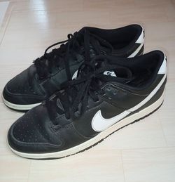 Men's Size 10 Nike Dunk Low Black Panda 2.0
