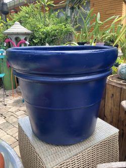 20.5” Blue Plastic Planter/Pot: 20.5”W x 17”H