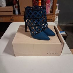 Madison Shoedazzle High Heels Blue
