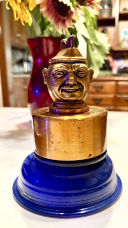 Vintage Evans Sergeant Topkick table lighter and music box