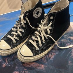 Converse Black