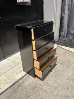 5 Drawers dresser available in different colors