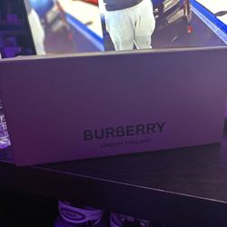 burberry slides
