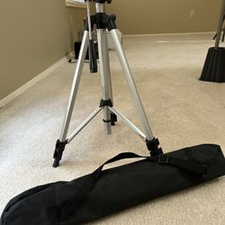 Light Weight Aluminum Camera Tripod 