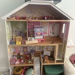 Kid Kraft Doll House