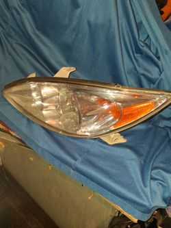 Car Headlight Assembly with Amber Turn Signal