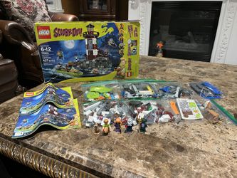 Retired LEGO 75903 Scooby-Doo Haunted Lighthouse
