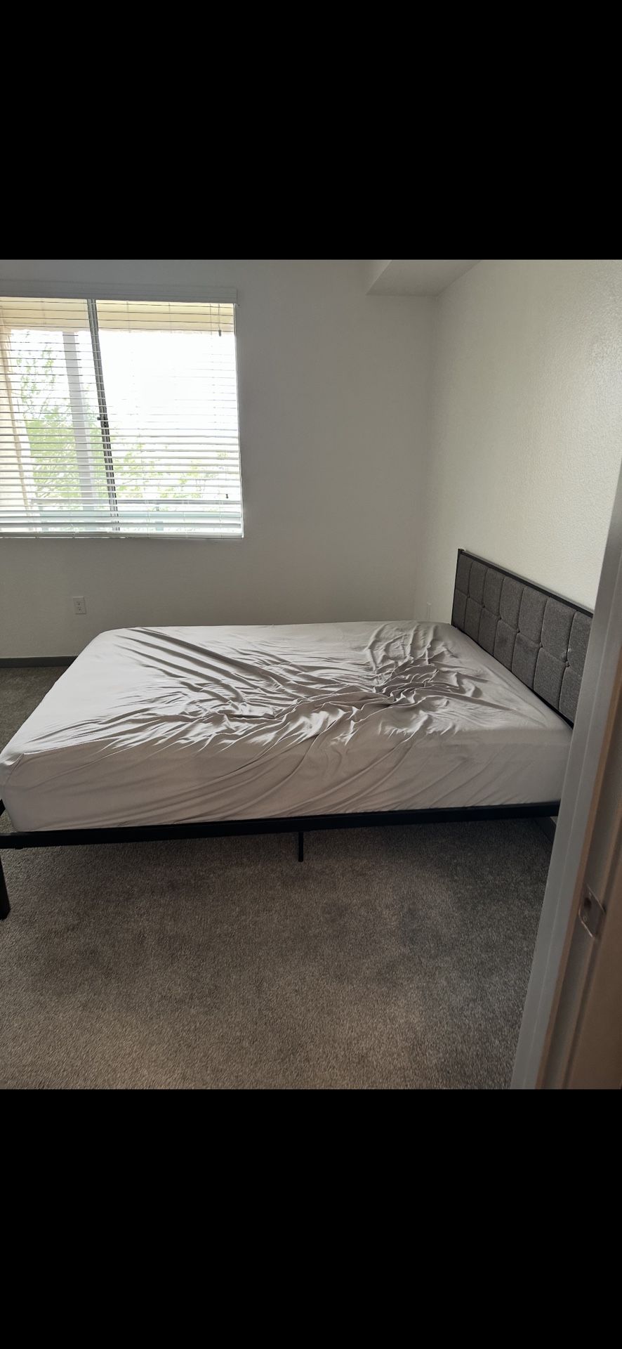 Queen Bed With Frame