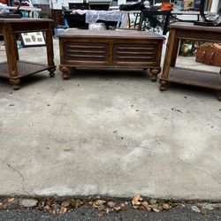 Ashley Table Set
